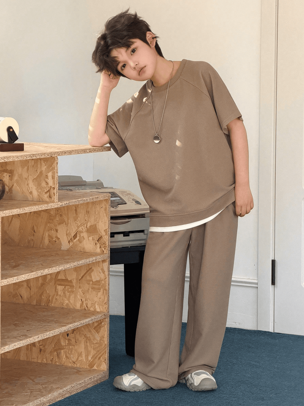 Tween Boy Solid Color Minimalist Casual Round Neck Short Sleeve T-Shirt And Pants Set Spring - Raab.pk
