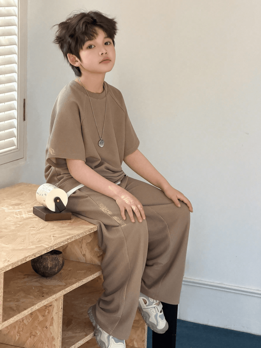 Tween Boy Solid Color Minimalist Casual Round Neck Short Sleeve T-Shirt And Pants Set Spring - Raab.pk